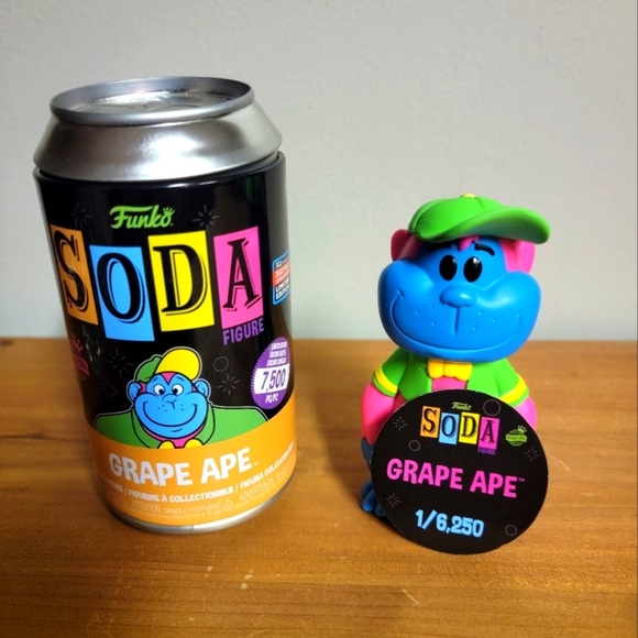 Funko Soda Grape Ape Figure with Can blacklight - Picture 1 of 3